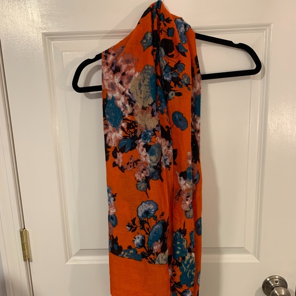 Printed Infinity Scarf - Picture 3 of 5